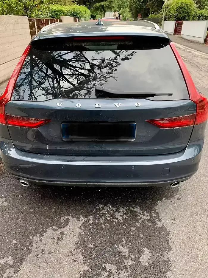 Usata Volvo V90 Momentum 190 CV (139 kW) 2018 Station wagon