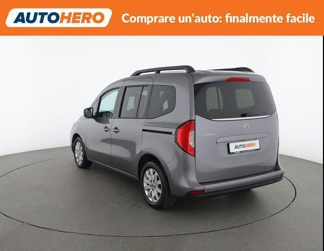 Usata Mercedes T180 115 CV (84 kW) 2025 Grigio Monovolume