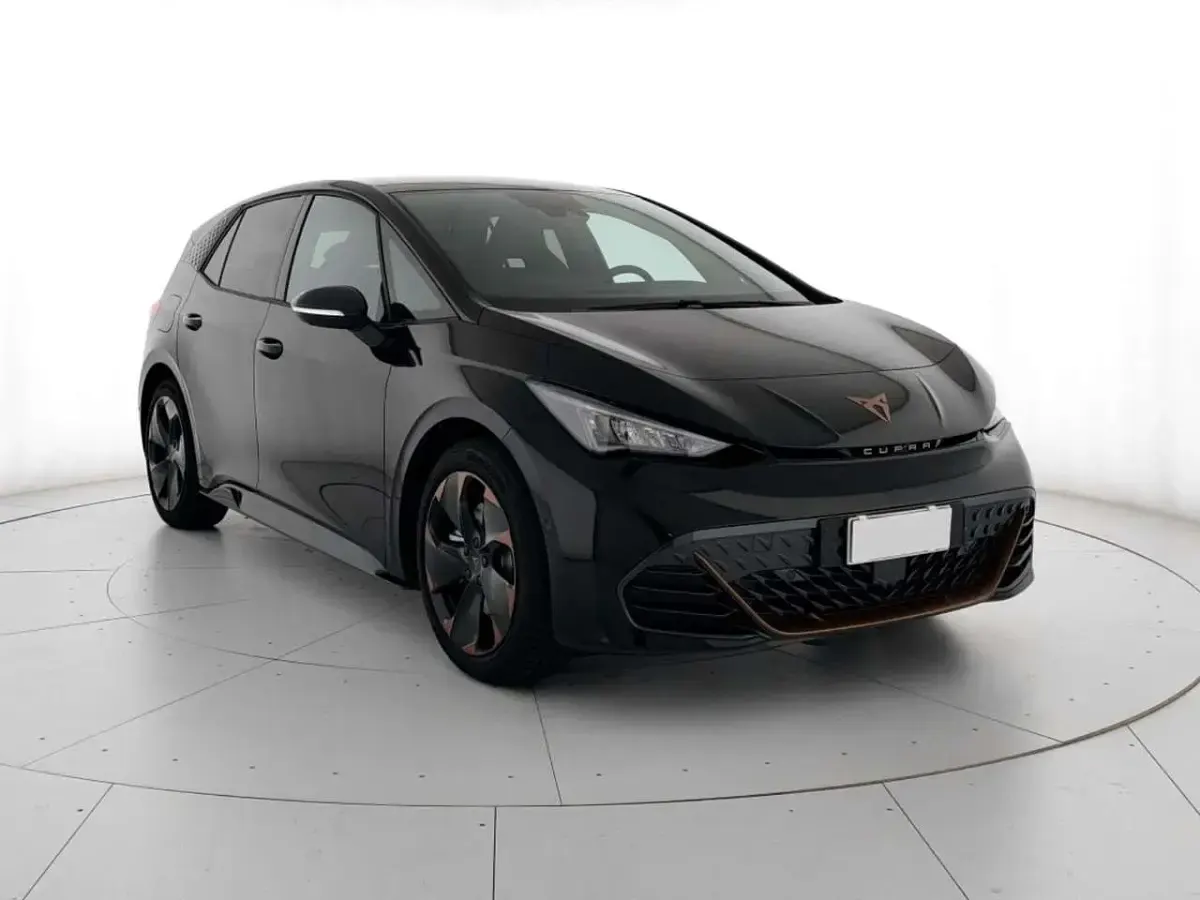 Usata Cupra Born 150 kW (204 CV) 2024 Nero midnight Utilitaria