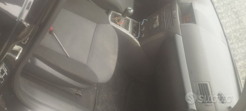 Usata Opel Astra 115 CV (84 kW) 2006 Nero Berlina