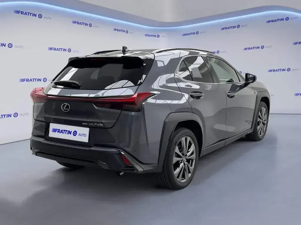 Nuova Lexus UX 268 CV (197 kW) 2025 Gray SUV