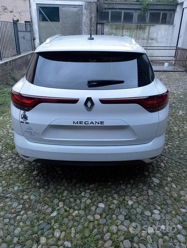 Usata Renault Mégane GrandTour 115 CV (84 kW) 2023 Bianco Station wagon