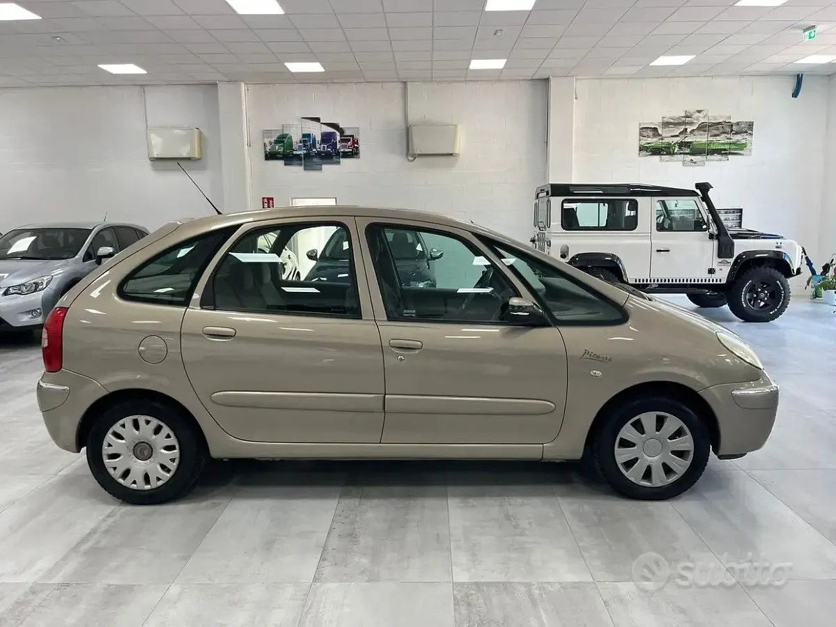 Usata Citroën Xsara Picasso 95 CV (69 kW) 2005 Beige Monovolume