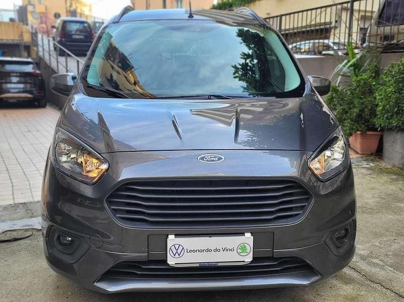 Usata Ford Tourneo Courier Sport 99 CV (72 kW) 2020 Grigio Monovolume