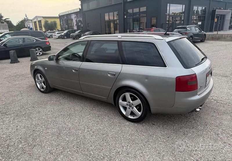 Usata Audi A6 Ambiente 163 CV (119 kW) 2003 Grigio Station wagon