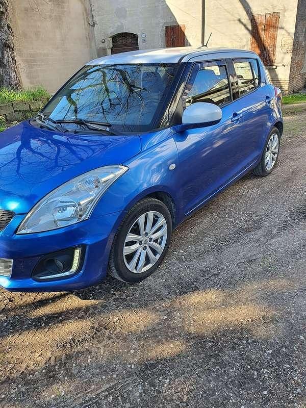 Usata Suzuki Swift Cool 75 CV (55 kW) 2015 Blu/azzurro Utilitaria