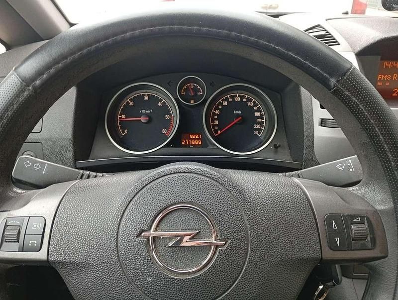 Usata Opel Zafira Cosmo 120 CV (88 kW) 2008 Oro Monovolume