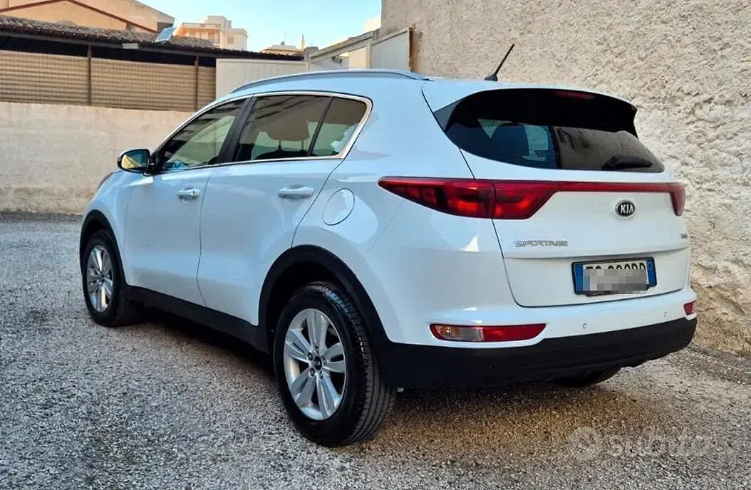 Usata Kia Sportage 116 CV (85 kW) 2016 Bianco SUV