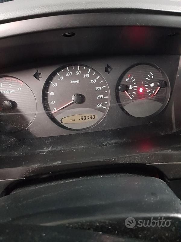 Usata Ssangyong (KGM) Kyron 141 CV (103 kW) 2008 Nero SUV