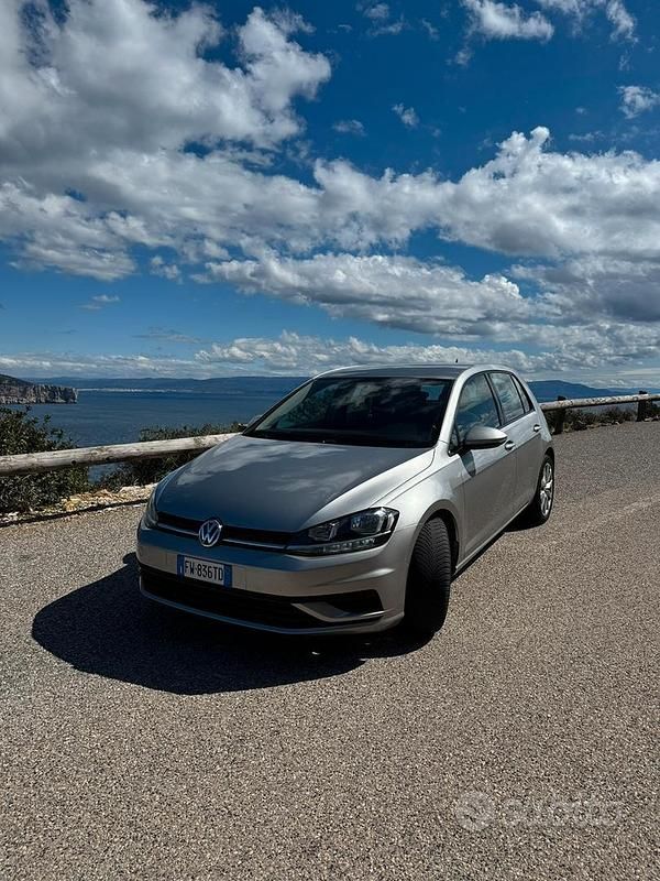 Usata VW Golf VII 116 CV (85 kW) 2019 Grigio Berlina