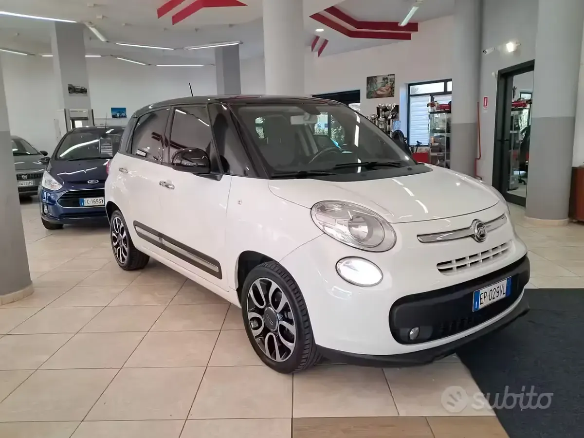 Usata Fiat 500L Lounge 85 CV (62 kW) 2013 Bianco Monovolume
