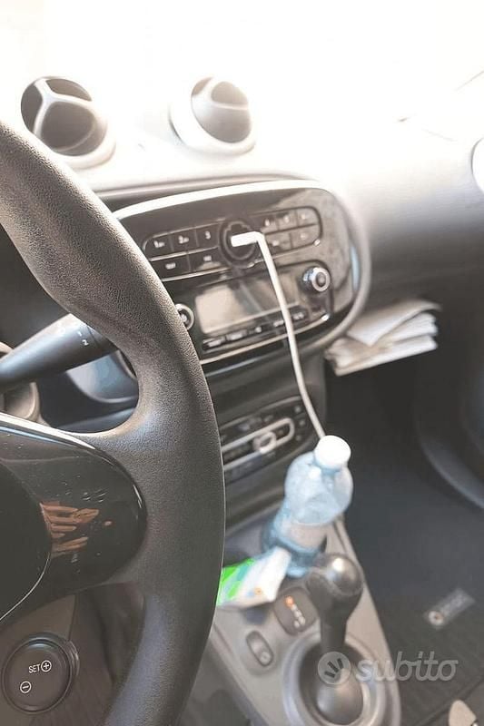 Usata Smart ForFour 71 CV (52 kW) 2015 Bianco Utilitaria