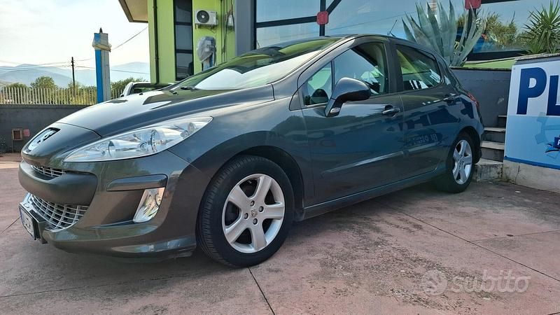 Usata Peugeot 308 Premium 110 CV (80 kW) 2008 Grigio Berlina