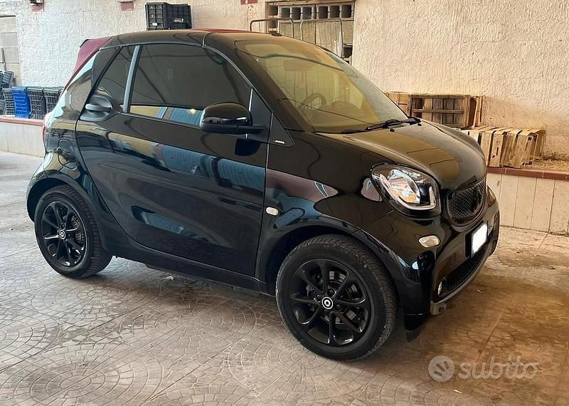 Usata Smart ForTwo Cabrio 2017 Nero Cabrio