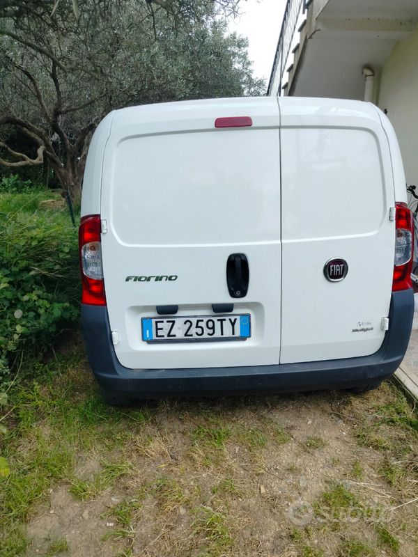 Usata Fiat Fiorino 75 CV (55 kW) 2015 Bianco Monovolume