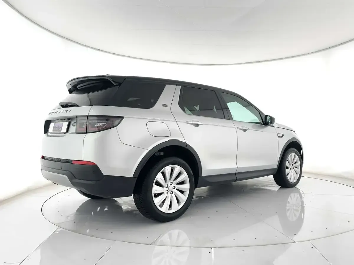 Usata Land Rover Discovery Sport R-Dynamic 150 CV (110 kW) 2020 Argento metallizzato SUV