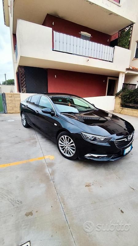Usata Opel Insignia 2020 Nero Berlina