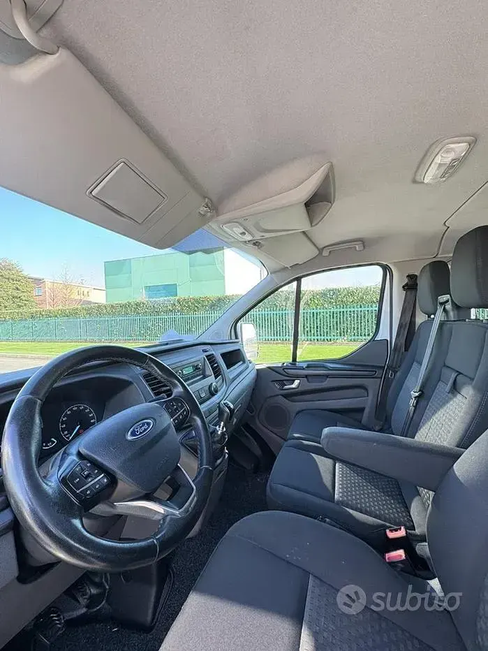 Usata Ford Transit Custom 105 CV (77 kW) 2025 Bianco Berlina