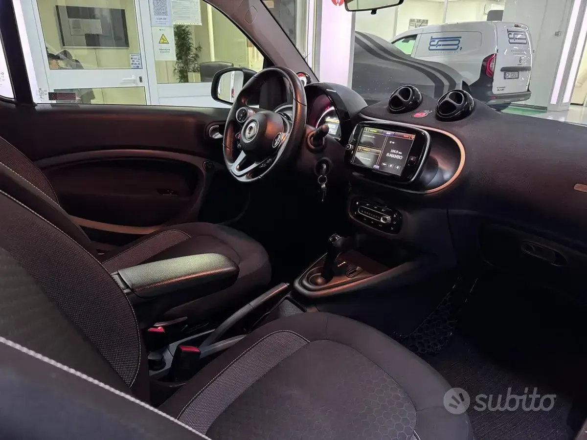 Usata Smart ForTwo Electric Drive Passion 41 kW (56 CV) 2021 Other Berlina