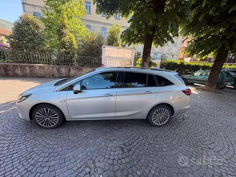 Usata Opel Astra Innovation 136 CV (100 kW) 2016 Grigio Station wagon