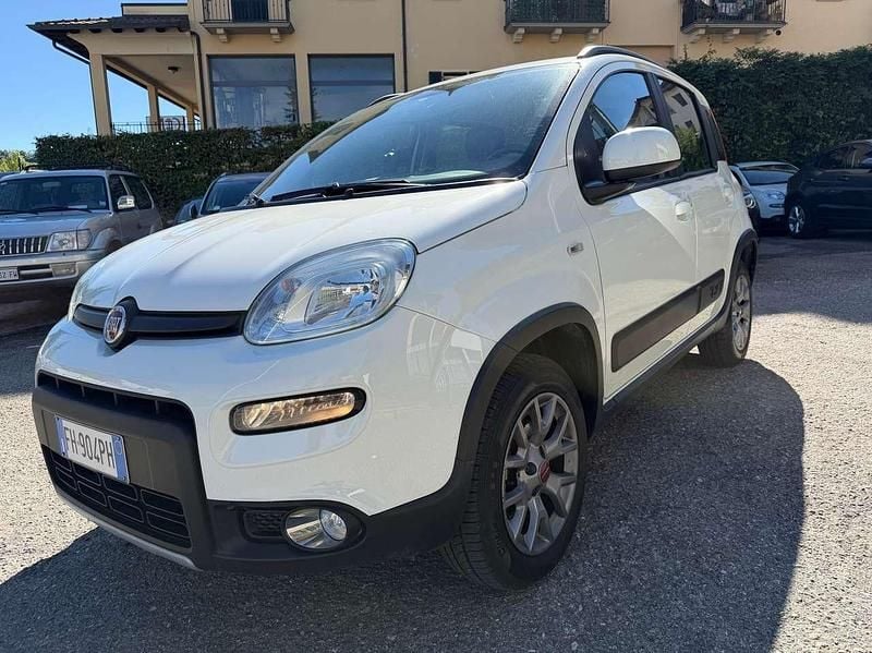 Usata Fiat Panda 4x4 S 86 CV (63 kW) 2017 Bianco Utilitaria