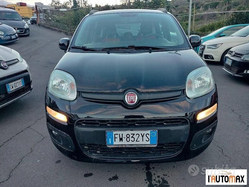 Usata Fiat Panda Lounge 69 CV (50 kW) 2019 Nero Utilitaria