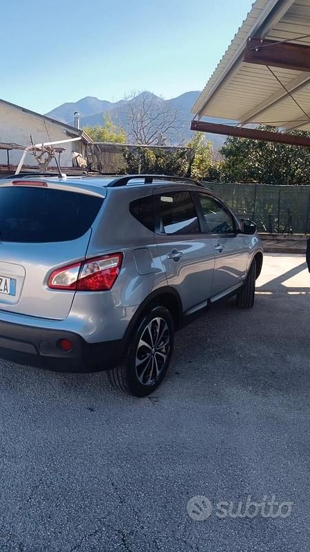 Usata Nissan Qashqai N-TEC 110 CV (80 kW) 2011 Grigio SUV