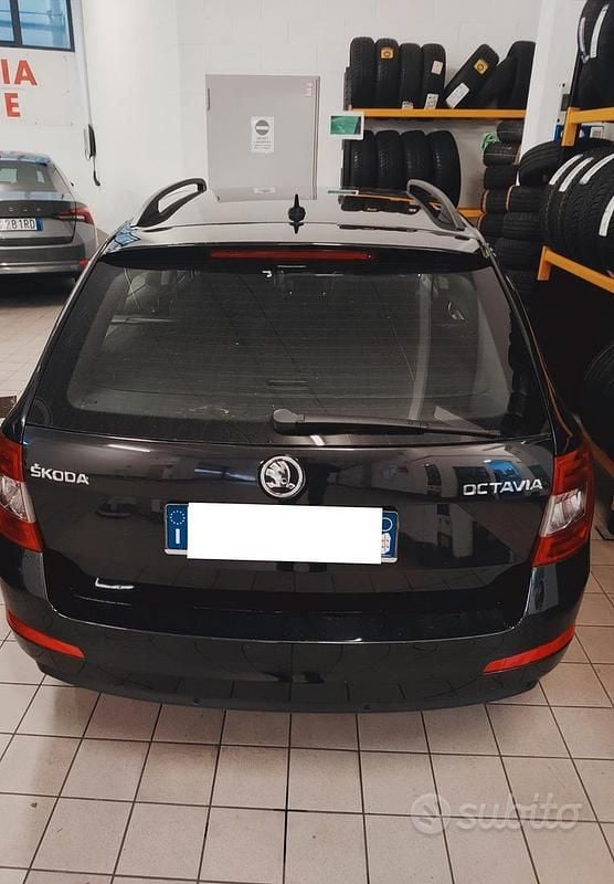 Usata Skoda Octavia Executive 2016 Nero Utilitaria