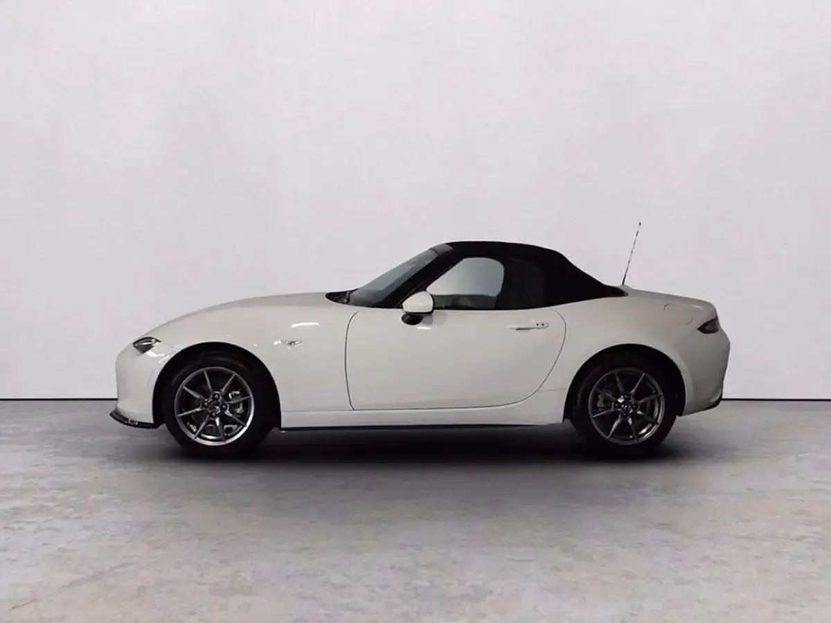 Usata Mazda MX5 Exclusive-Line 132 CV (97 kW) 2023 Grigio Cabrio
