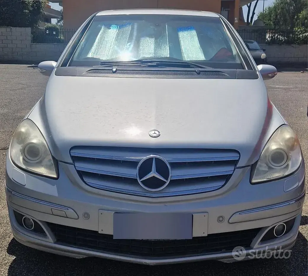 Usata Mercedes B180 109 CV (80 kW) 2008 Grigio Monovolume