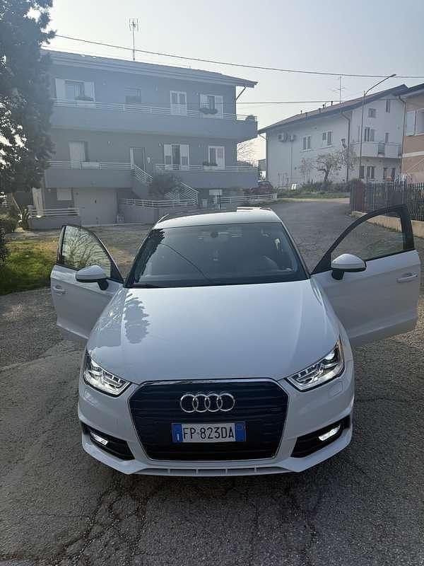 Usata Audi A1 Sportback S-Line 90 CV (66 kW) 2018 Utilitaria