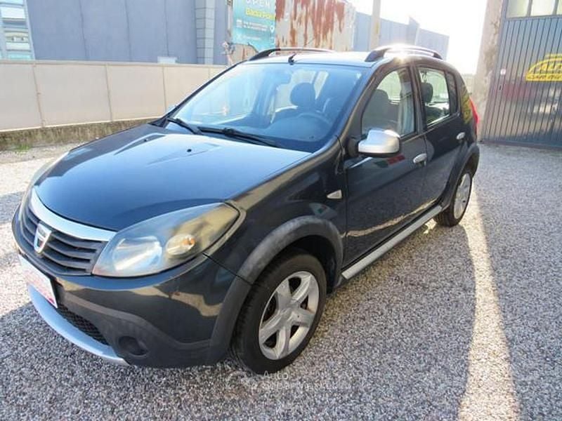 Grigio scuro Usata 2012 Dacia Sandero Stepway Due volumi | 6900 € - Immagine 1/4