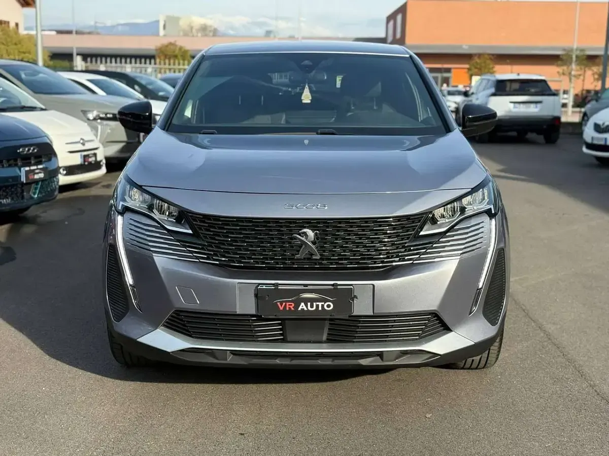 Usata Peugeot 3008 Allure 131 CV (96 kW) 2024 Grigio SUV