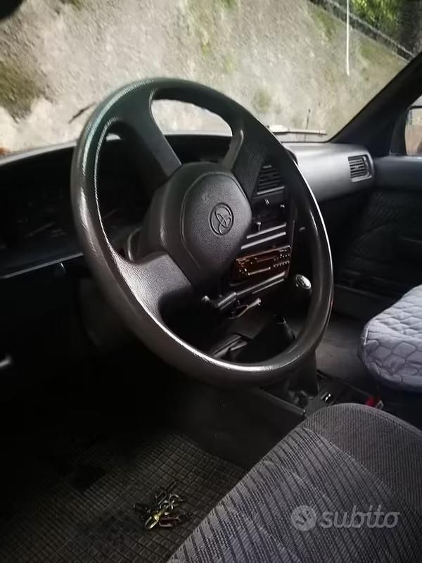Usata Toyota 4 Runner 90 CV (66 kW) 1996 Rosso SUV