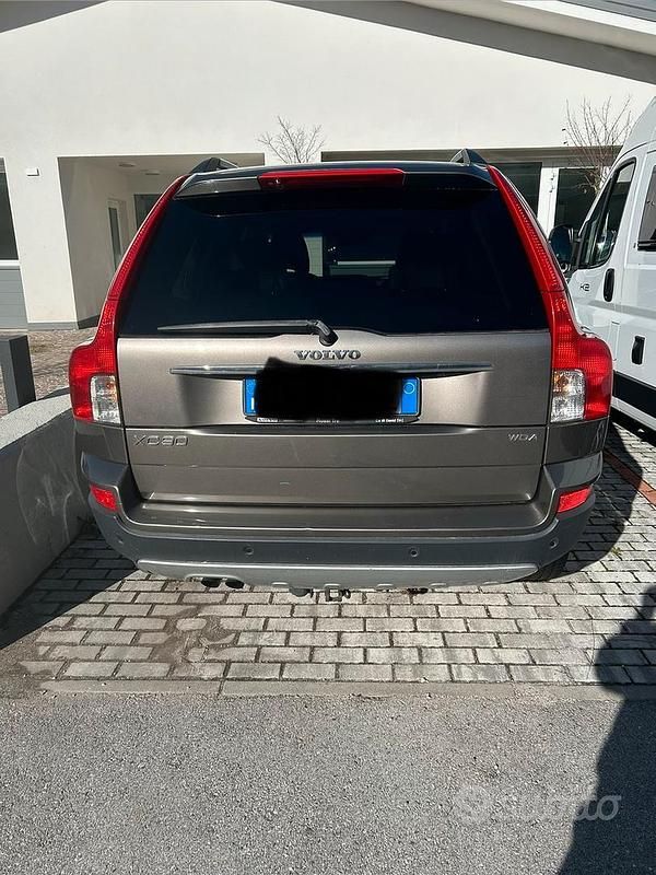Usata Volvo XC90 185 CV (136 kW) 2008 Marrone SUV