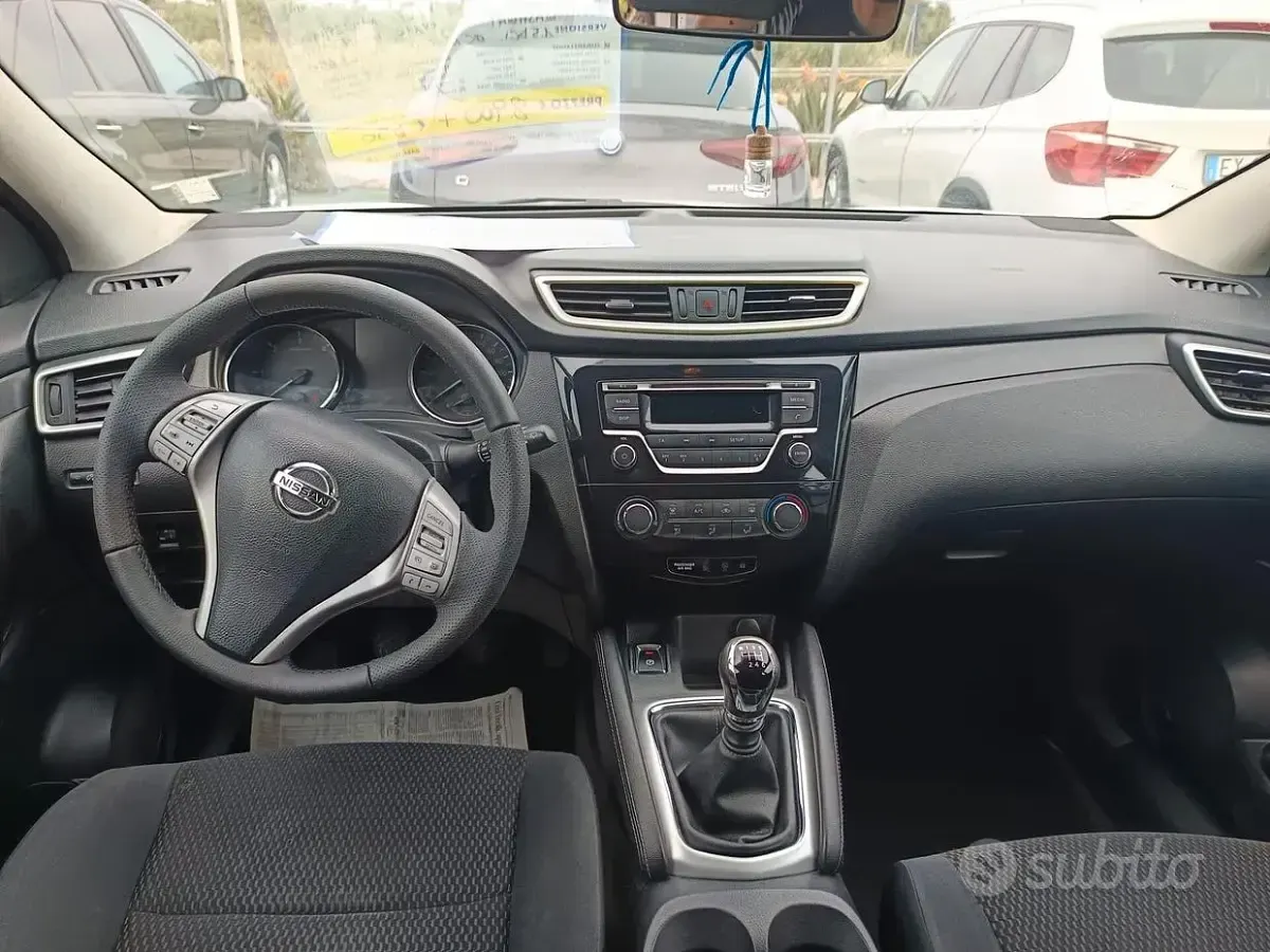 Gebraucht Nissan Qashqai 110 PS (80 kW) 2014 Weiß SUV