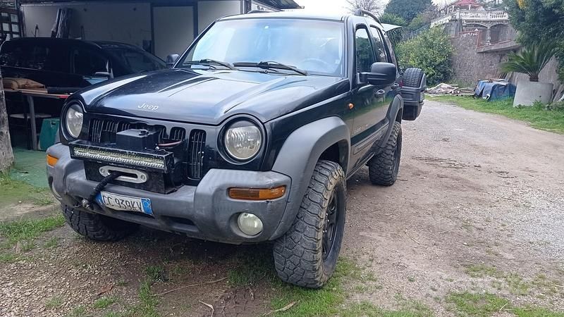 Usata Jeep Cherokee 116 CV (85 kW) 2002 SUV