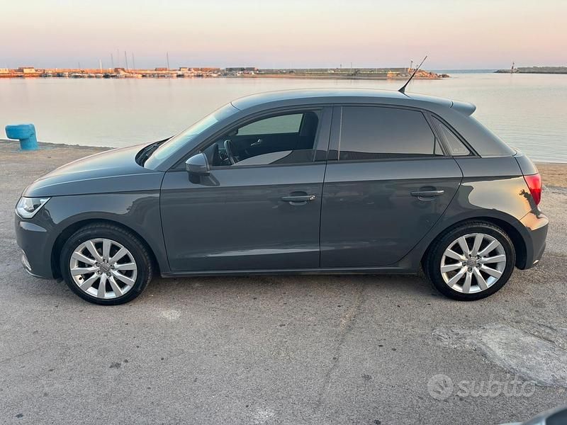 Usata Audi A1 90 CV (66 kW) 2016 Grigio Utilitaria