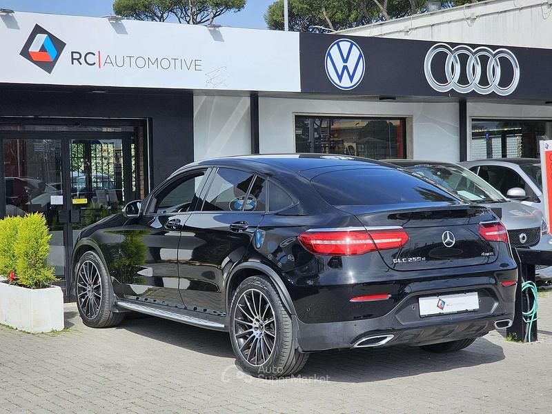 Usata Mercedes GLC450 Premium 204 CV (150 kW) 2018 Nero Coupé