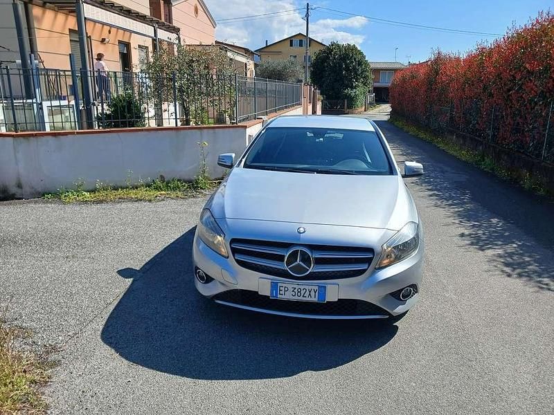 Usata Mercedes A180 109 CV (80 kW) 2013 Berlina