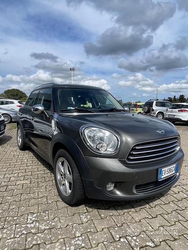 Begagnad Mini Cooper D Countryman 111 HK (81 kW) 2014 Grå SUV