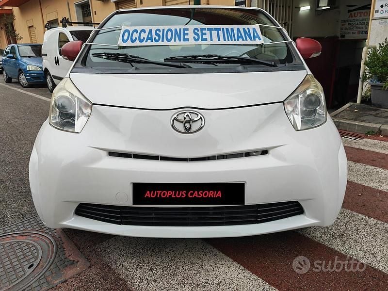 Bianco Usata 2009 Toyota iQ Due volumi | 4000 € (Super prezzo) - Immagine 1/4