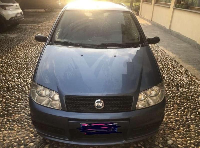 Usata Fiat Punto 60 CV (44 kW) 2004 Utilitaria