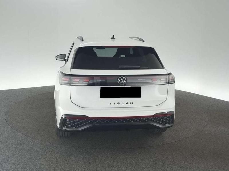 Usata VW Tiguan R-line Plus 150 CV (110 kW) 2024 Bianco SUV