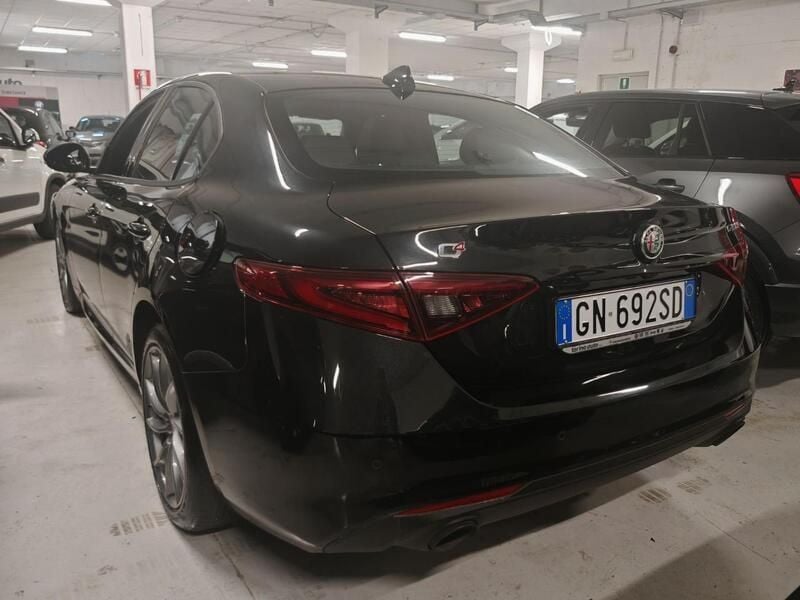 Usata Alfa Romeo Giulia Ti 280 CV (205 kW) 2023 Nero Berlina