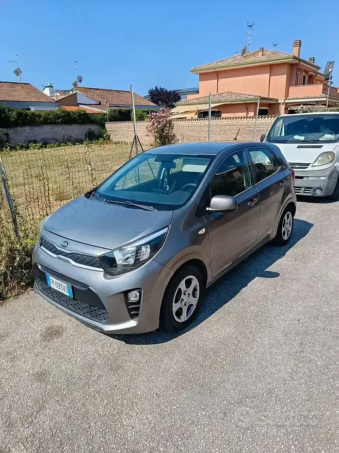 Usata Kia Picanto 67 CV (49 kW) 2018 Utilitaria