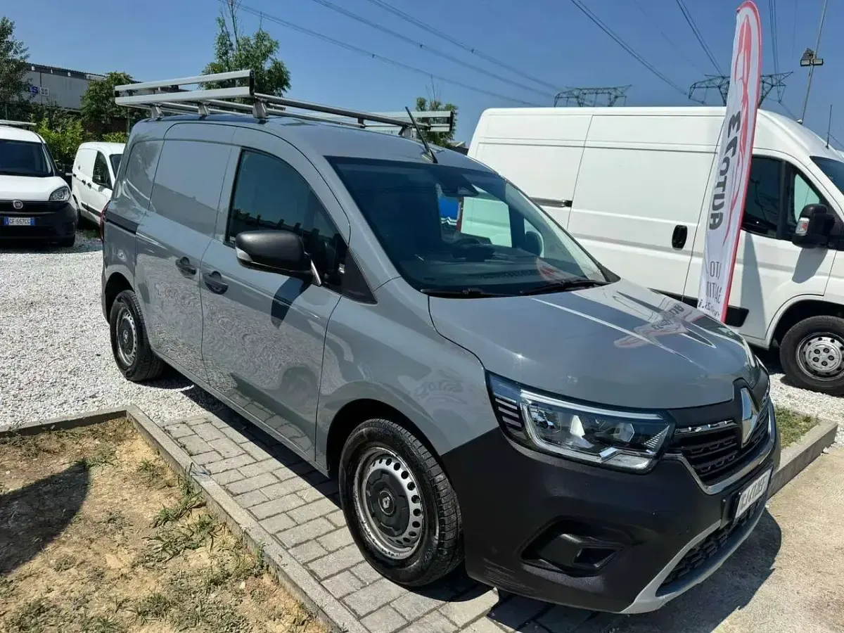 Usata Renault Kangoo Edition One 95 CV (69 kW) 2022 Grigio Monovolume