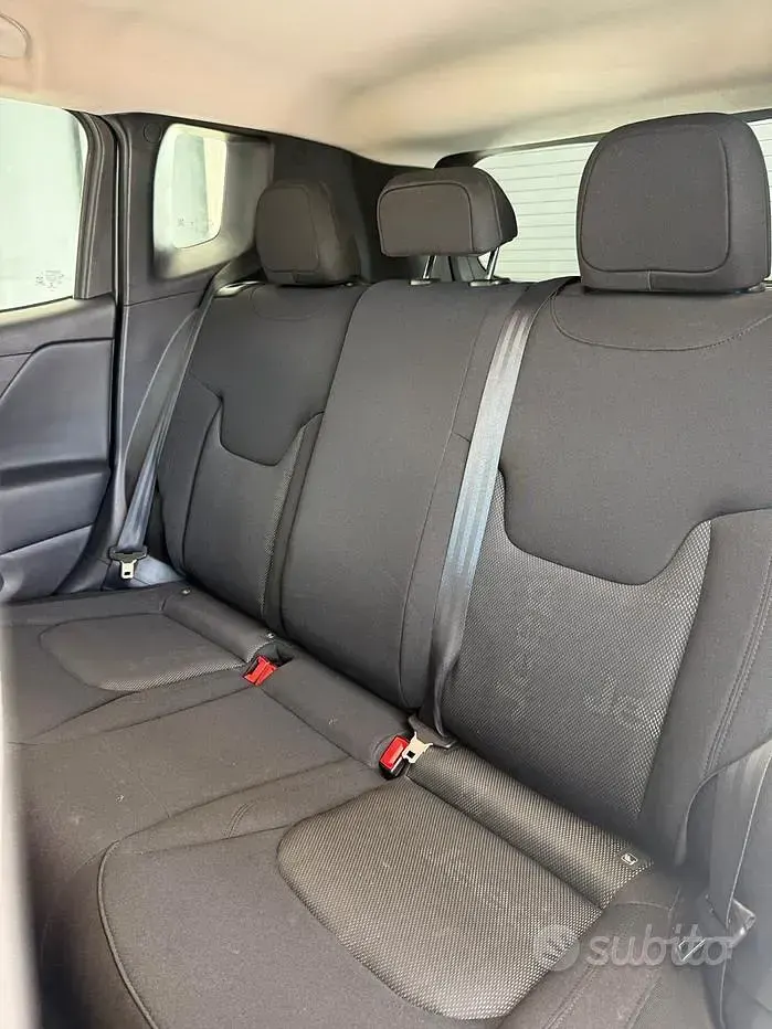 Gebraucht Jeep Renegade Longitude 120 PS (88 kW) 2017 Grau SUV