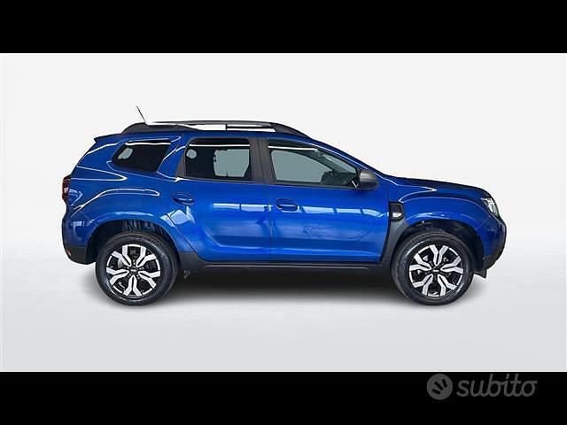 Usata Dacia Duster Journey 101 CV (74 kW) 2023 Blu chiaro SUV
