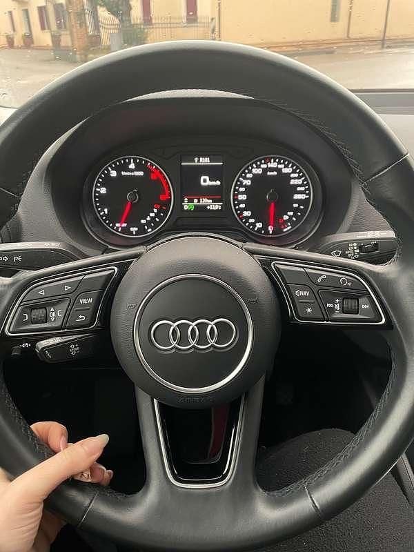 Usata Audi Q2 116 CV (85 kW) 2021 Nero SUV